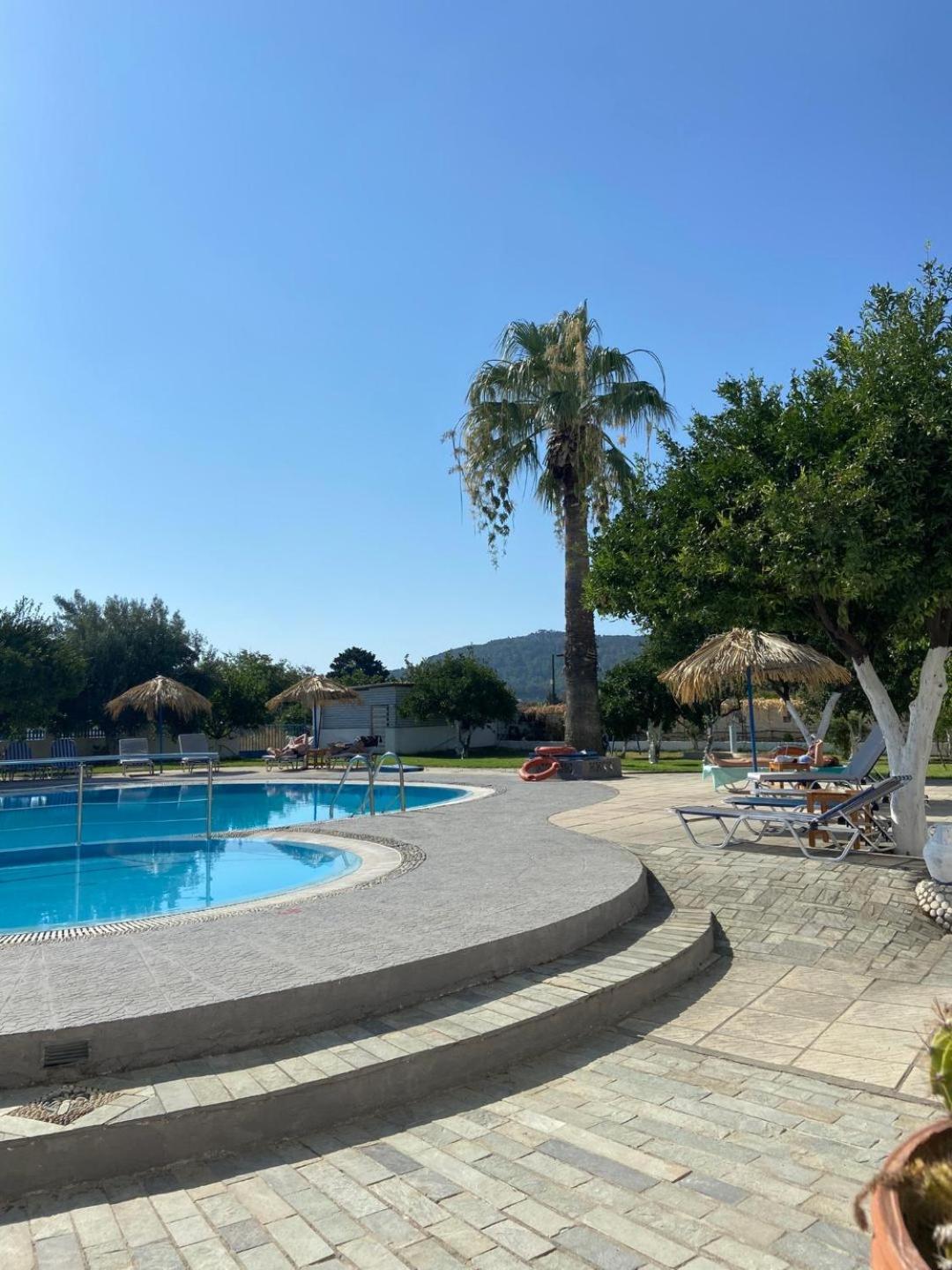 Manos Pension Faliraki Exteriör bild