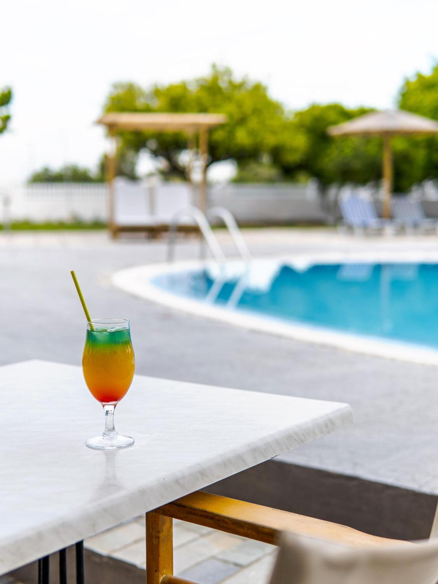 Manos Pension Faliraki Exteriör bild