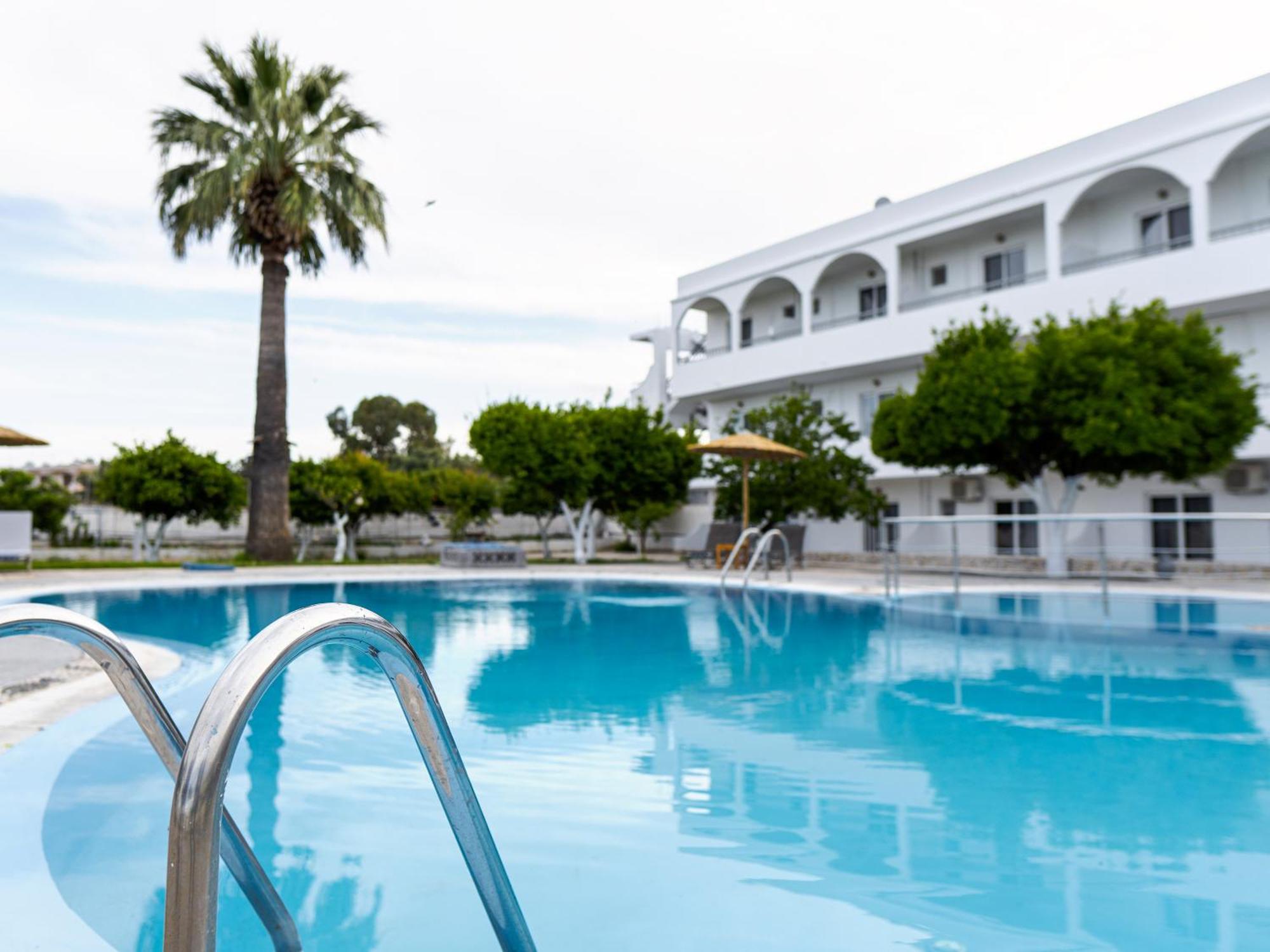 Manos Pension Faliraki Exteriör bild