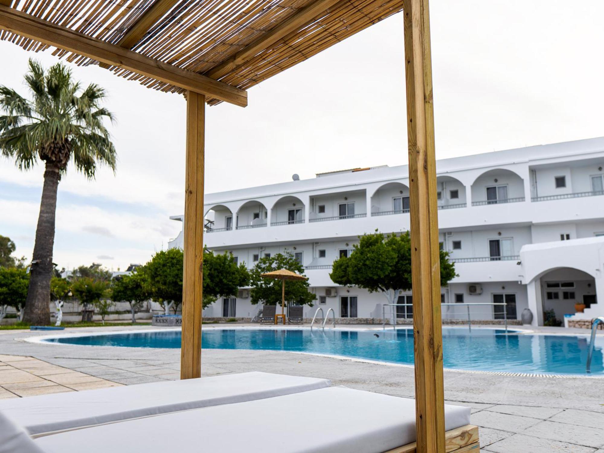 Manos Pension Faliraki Exteriör bild