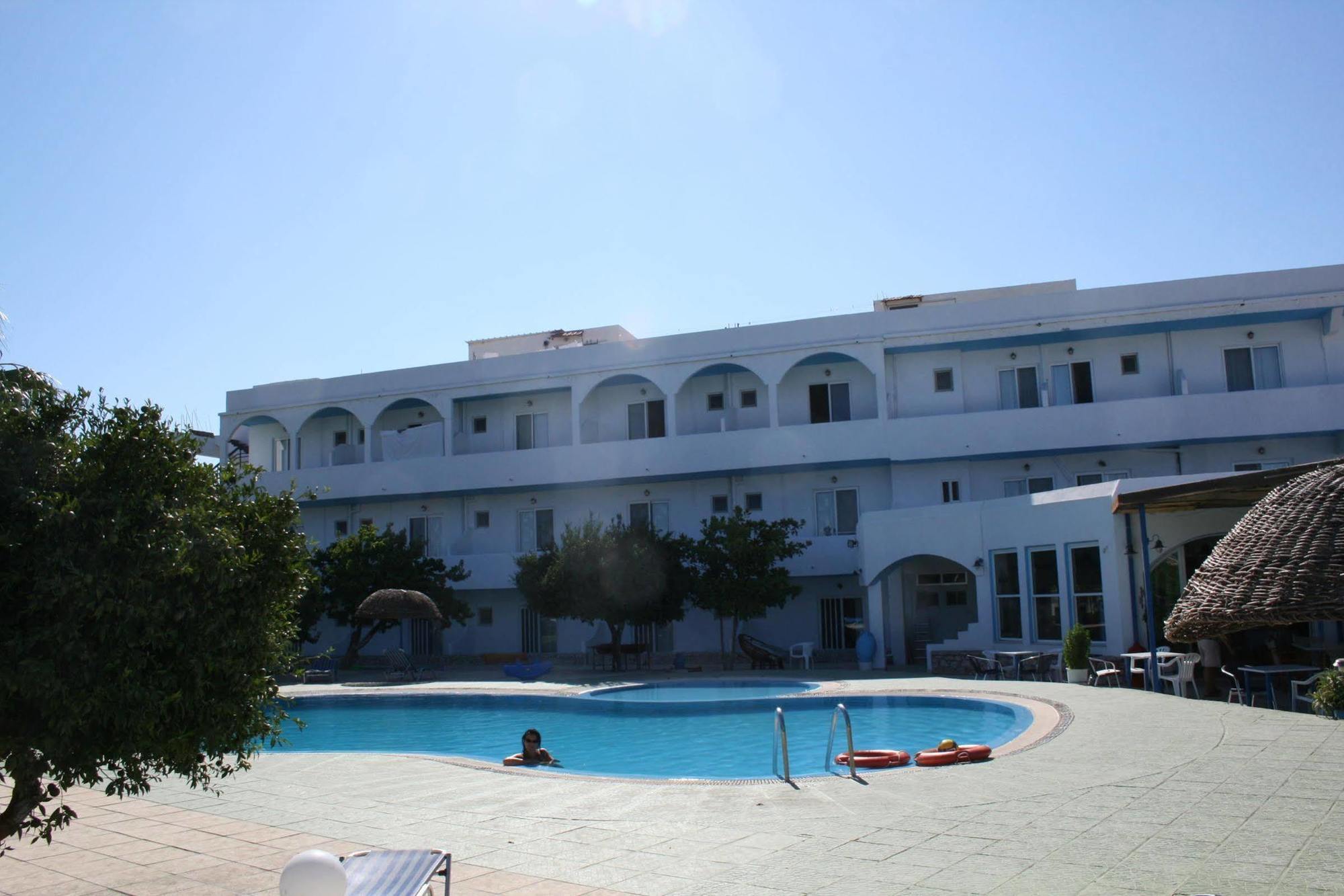 Manos Pension Faliraki Exteriör bild