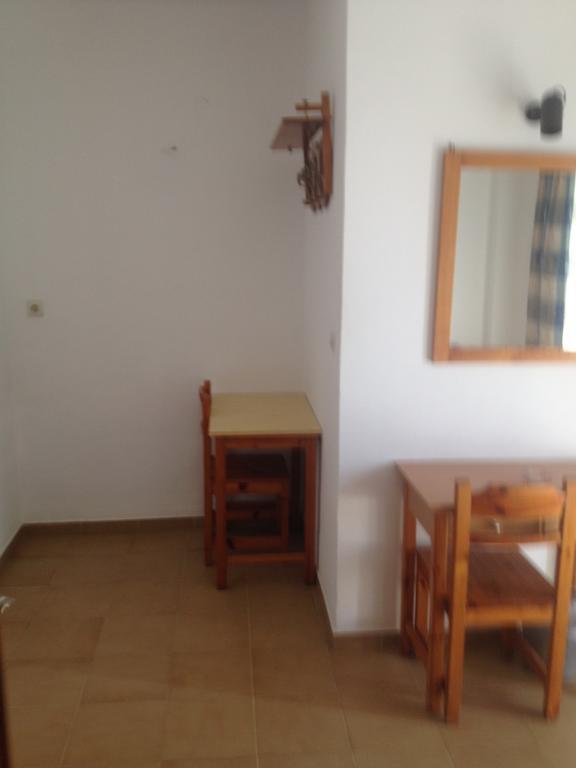 Manos Pension Faliraki Exteriör bild