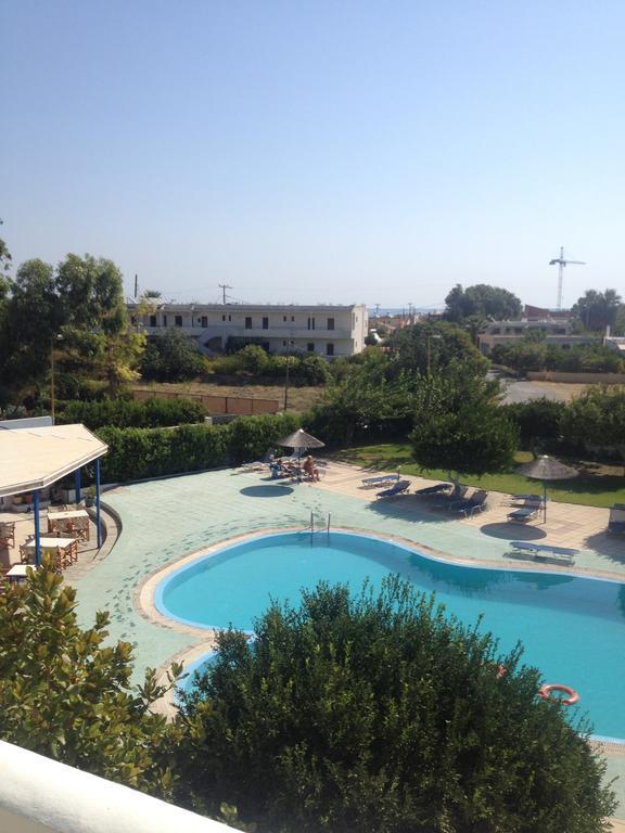 Manos Pension Faliraki Exteriör bild