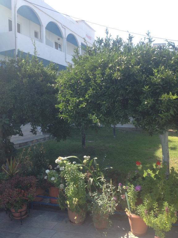 Manos Pension Faliraki Exteriör bild
