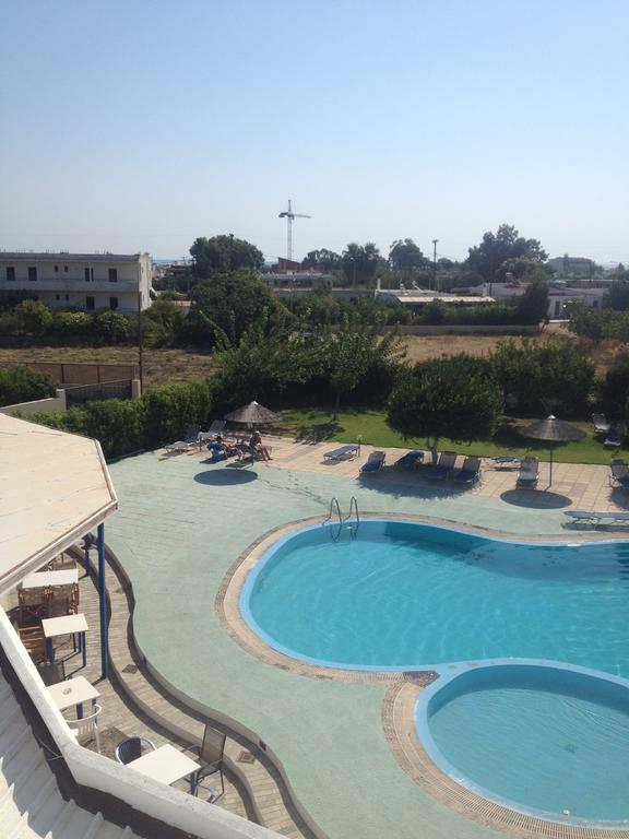 Manos Pension Faliraki Exteriör bild